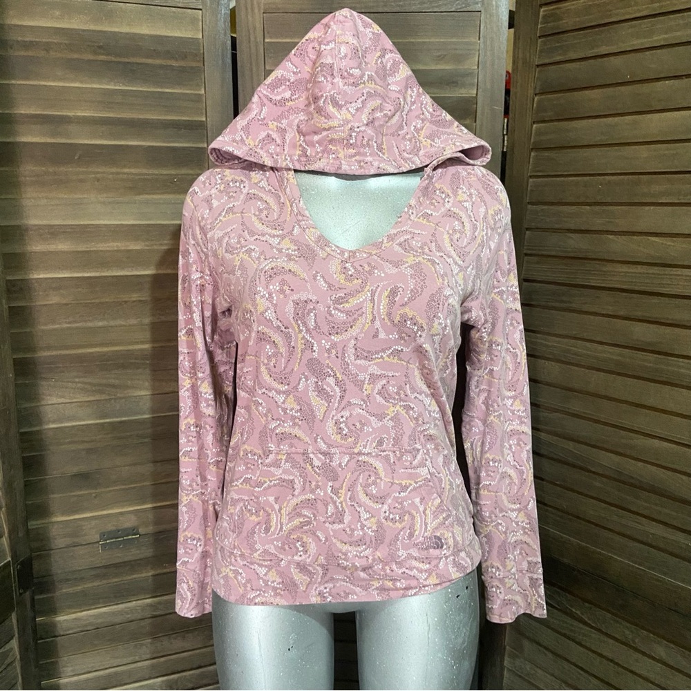 Hooded Long-Sleeve V-Neck Women's Top in Pink Swirl